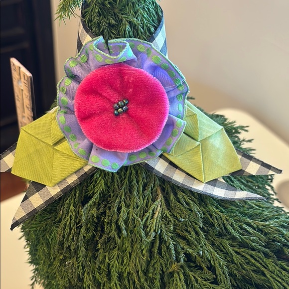 MacKenzie-Childs Green Topiary Hen with Pink and Black Accents - Picture 3 of 7